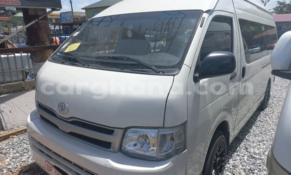 Sayi Na hannu Toyota Hiace White Mota in Accra a Greater Accra Sayi Na hannu Toyota Hiace White Mota in Accra a Greater Accra