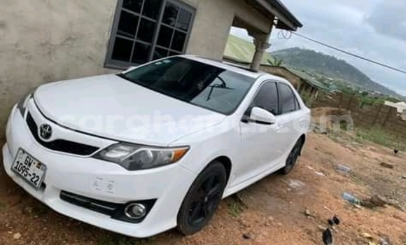 Buy Used Toyota Camry White Car in Accra in Greater Accra Buy Used Toyota Camry White Car in Accra in Greater Accra