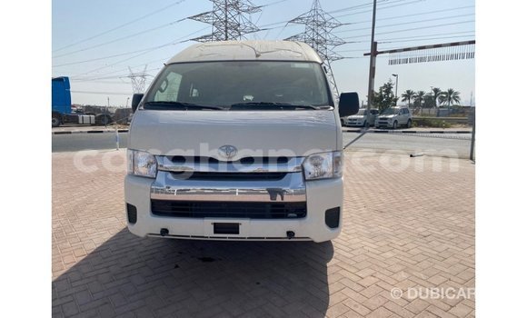 Ra Imported Toyota Hiace funfun Ọkọ̀ in Import - Dubai ni Ashanti