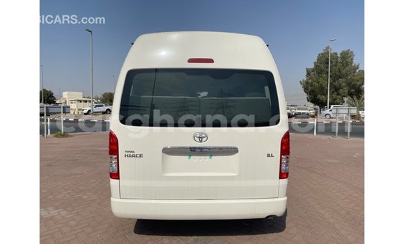 Ra Imported Toyota Hiace funfun Ọkọ̀ in Import - Dubai ni Ashanti