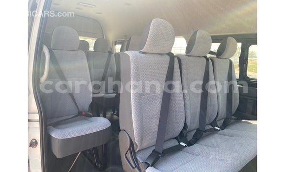 Buy Import Toyota Hiace White Car in Import - Dubai in Ashanti