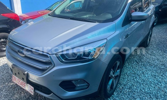 Sayi Na hannu Ford Escape Azurfa Mota in Accra a Greater Accra Sayi Na hannu Ford Escape Azurfa Mota in Accra a Greater Accra