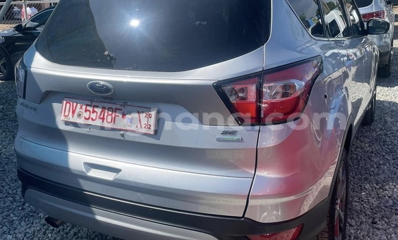 Sayi Na hannu Ford Escape Azurfa Mota in Accra a Greater Accra Sayi Na hannu Ford Escape Azurfa Mota in Accra a Greater Accra