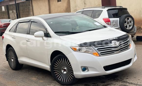 Sayi Na hannu Toyota Venza White Mota in Sekondi–Takoradi Metropolitan a Yamma Sayi Na hannu Toyota Venza White Mota in Sekondi–Takoradi Metropolitan a Yamma