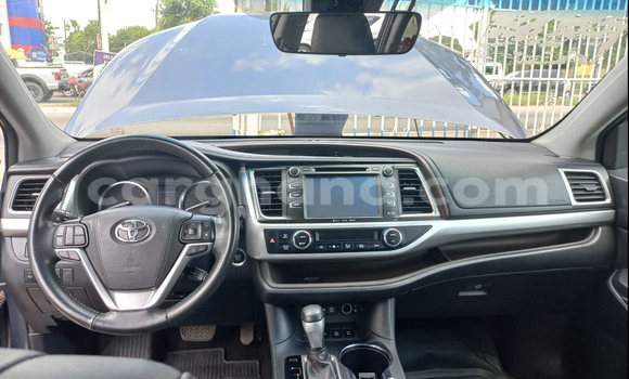 Sayi Na hannu Toyota Highlander Blue Mota in Accra a Greater Accra Sayi Na hannu Toyota Highlander Blue Mota in Accra a Greater Accra