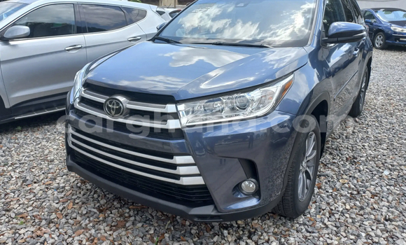 Sayi Na hannu Toyota Highlander Blue Mota in Accra a Greater Accra Sayi Na hannu Toyota Highlander Blue Mota in Accra a Greater Accra
