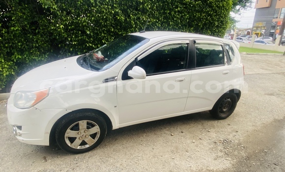 Buy Used Pontiac Vibe White Car in La in Greater Accra Buy Used Pontiac Vibe White Car in La in Greater Accra