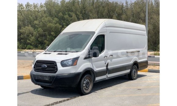 Ra Imported Ford Club Wagon funfun Ọkọ̀ in Import - Dubai ni Ashanti Ra Imported Ford Club Wagon funfun Ọkọ̀ in Import - Dubai ni Ashanti