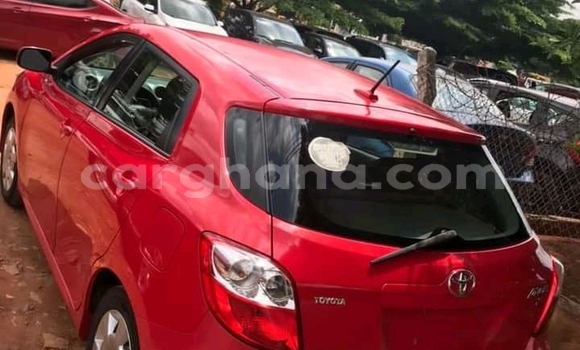 Ra Àlòkù Toyota Matrix Red Ọkọ̀ in Accra ni Greater Accra Ra Àlòkù Toyota Matrix Red Ọkọ̀ in Accra ni Greater Accra