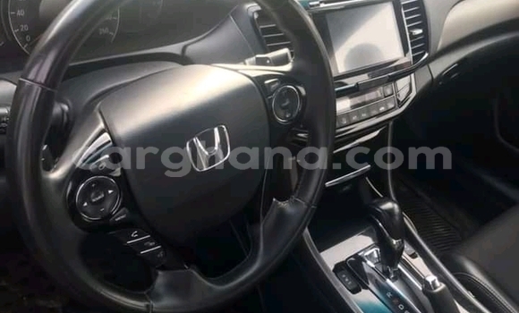 Sayi Na hannu Honda Accord White Mota in Accra a Greater Accra Sayi Na hannu Honda Accord White Mota in Accra a Greater Accra