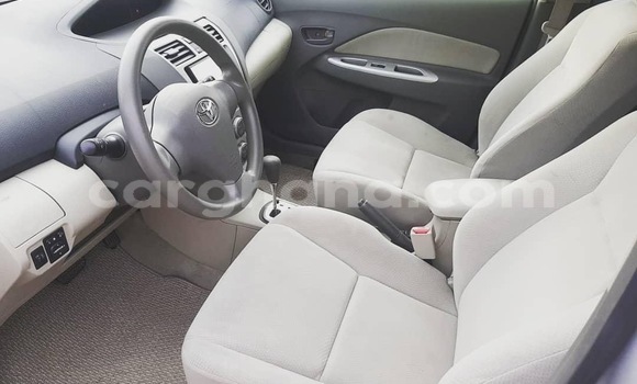 Ra Àlòkù Toyota Yaris Silver Ọkọ̀ in Accra ni Greater Accra Ra Àlòkù Toyota Yaris Silver Ọkọ̀ in Accra ni Greater Accra