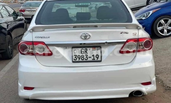 Sayi Na hannu Toyota Corolla White Mota in Accra a Greater Accra Sayi Na hannu Toyota Corolla White Mota in Accra a Greater Accra