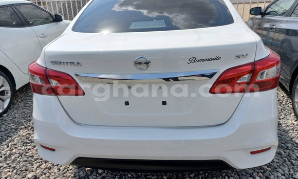Sayi Na hannu Nissan Sentra White Mota in Accra a Greater Accra Sayi Na hannu Nissan Sentra White Mota in Accra a Greater Accra