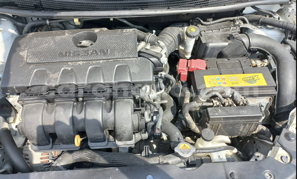 Sayi Na hannu Nissan Sentra White Mota in Accra a Greater Accra Sayi Na hannu Nissan Sentra White Mota in Accra a Greater Accra