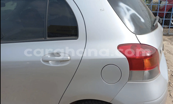 Sayi Na hannu Toyota Vitz Azurfa Mota in Accra a Greater Accra Sayi Na hannu Toyota Vitz Azurfa Mota in Accra a Greater Accra