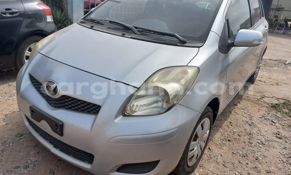 Sayi Na hannu Toyota Vitz Azurfa Mota in Accra a Greater Accra Sayi Na hannu Toyota Vitz Azurfa Mota in Accra a Greater Accra