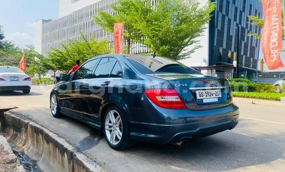 Ra Àlòkù Mercedes-Benz C-Classe Blue Ọkọ̀ in Accra ni Greater Accra