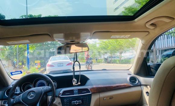 Buy Used Mercedes-Benz C-Classe Blue Car in Accra in Greater Accra Buy Used Mercedes-Benz C-Classe Blue Car in Accra in Greater Accra