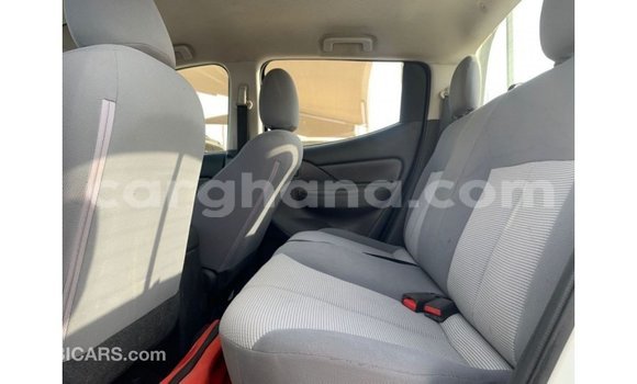 Ra Imported Mitsubishi L200 funfun Ọkọ̀ in Import - Dubai ni Ashanti Ra Imported Mitsubishi L200 funfun Ọkọ̀ in Import - Dubai ni Ashanti