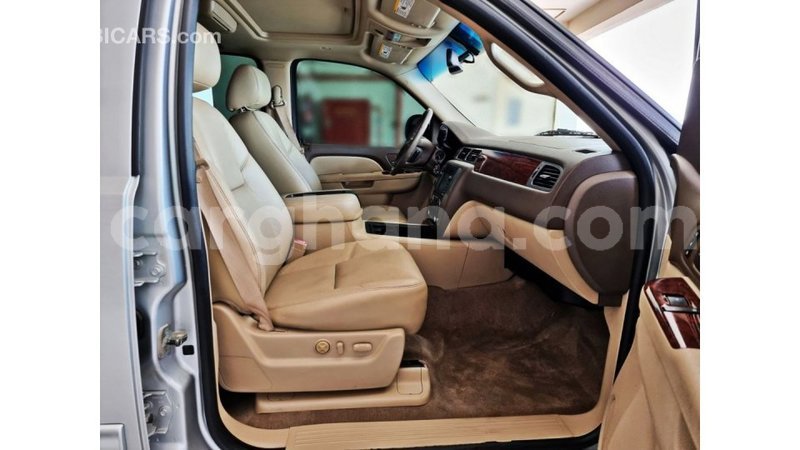 Big with watermark gmc yukon ashanti import dubai 46124