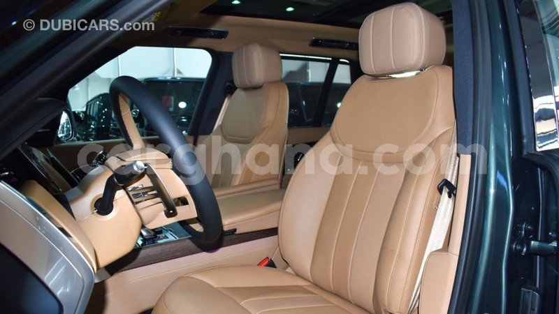 Big with watermark land rover range rover ashanti import dubai 46128