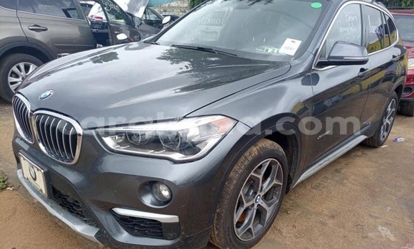 Ra Àlòkù BMW X1 Black Ọkọ̀ in Accra ni Greater Accra