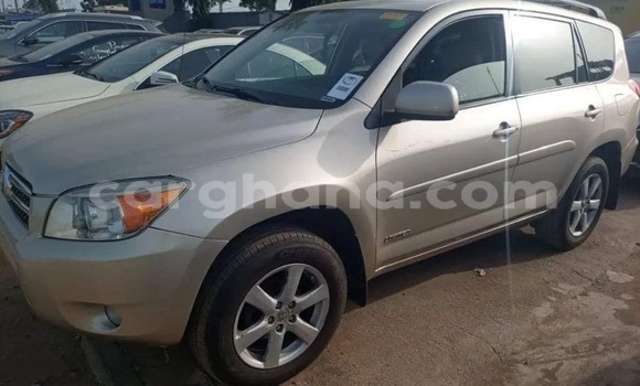 Ra Àlòkù Toyota RAV4 Miiran Ọkọ̀ in Accra ni Greater Accra Ra Àlòkù Toyota RAV4 Miiran Ọkọ̀ in Accra ni Greater Accra