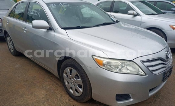 Ra Àlòkù Toyota Camry Silver Ọkọ̀ in Accra ni Greater Accra Ra Àlòkù Toyota Camry Silver Ọkọ̀ in Accra ni Greater Accra
