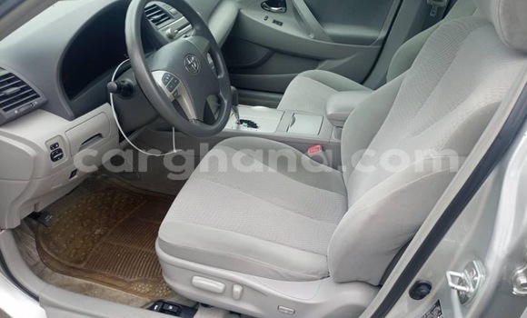 Ra Àlòkù Toyota Camry Silver Ọkọ̀ in Accra ni Greater Accra Ra Àlòkù Toyota Camry Silver Ọkọ̀ in Accra ni Greater Accra