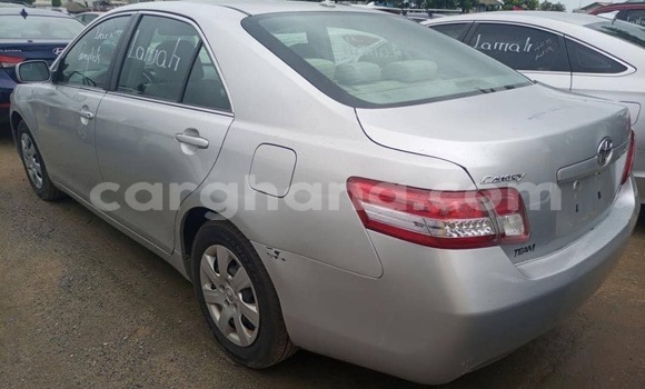Ra Àlòkù Toyota Camry Silver Ọkọ̀ in Accra ni Greater Accra Ra Àlòkù Toyota Camry Silver Ọkọ̀ in Accra ni Greater Accra