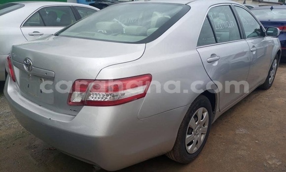 Ra Àlòkù Toyota Camry Silver Ọkọ̀ in Accra ni Greater Accra Ra Àlòkù Toyota Camry Silver Ọkọ̀ in Accra ni Greater Accra