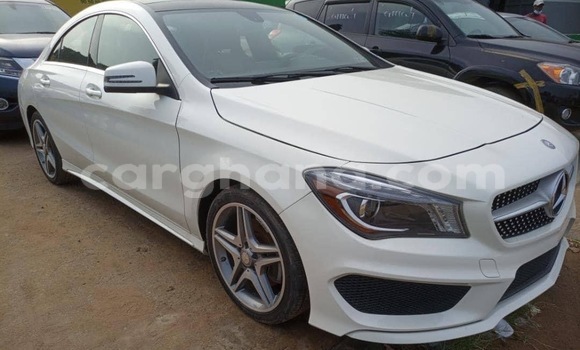 Buy Used Mercedes‒Benz CLA-klasse White Car in Accra in Greater Accra Buy Used Mercedes‒Benz CLA-klasse White Car in Accra in Greater Accra