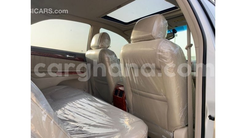 Big with watermark toyota camry ashanti import dubai 46174