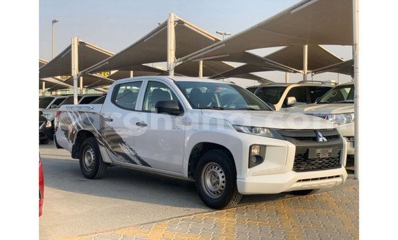 Ra Imported Mitsubishi L200 funfun Ọkọ̀ in Import - Dubai ni Ashanti Ra Imported Mitsubishi L200 funfun Ọkọ̀ in Import - Dubai ni Ashanti