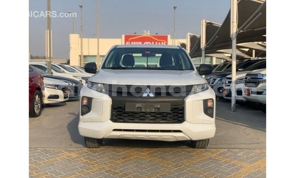 Ra Imported Mitsubishi L200 funfun Ọkọ̀ in Import - Dubai ni Ashanti Ra Imported Mitsubishi L200 funfun Ọkọ̀ in Import - Dubai ni Ashanti