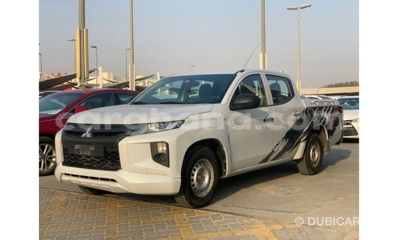 Ra Imported Mitsubishi L200 funfun Ọkọ̀ in Import - Dubai ni Ashanti Ra Imported Mitsubishi L200 funfun Ọkọ̀ in Import - Dubai ni Ashanti