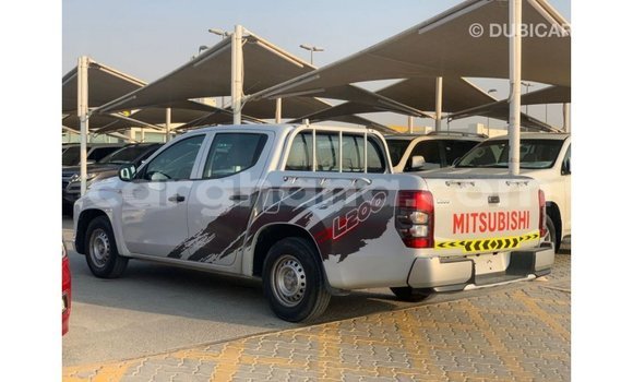 Ra Imported Mitsubishi L200 funfun Ọkọ̀ in Import - Dubai ni Ashanti Ra Imported Mitsubishi L200 funfun Ọkọ̀ in Import - Dubai ni Ashanti