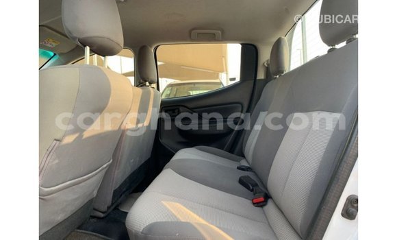 Ra Imported Mitsubishi L200 funfun Ọkọ̀ in Import - Dubai ni Ashanti Ra Imported Mitsubishi L200 funfun Ọkọ̀ in Import - Dubai ni Ashanti