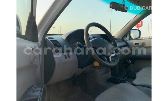 Ra Imported Mitsubishi L200 funfun Ọkọ̀ in Import - Dubai ni Ashanti Ra Imported Mitsubishi L200 funfun Ọkọ̀ in Import - Dubai ni Ashanti