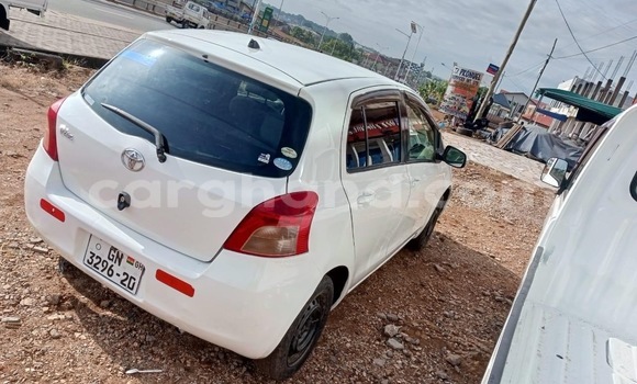 Buy Used Toyota Vitz White Car in Accra in Greater Accra