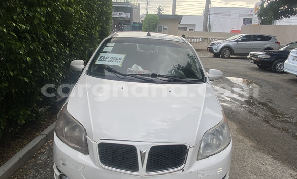 Buy Used Pontiac Vibe White Car in Accra in Greater Accra Buy Used Pontiac Vibe White Car in Accra in Greater Accra