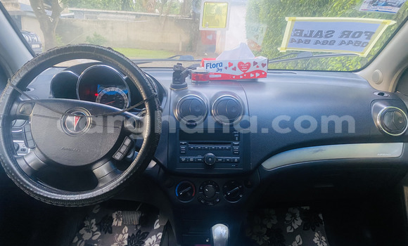 Buy Used Pontiac Vibe White Car in Accra in Greater Accra Buy Used Pontiac Vibe White Car in Accra in Greater Accra