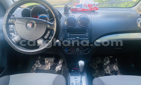 Buy Used Pontiac Vibe White Car in Accra in Greater Accra Buy Used Pontiac Vibe White Car in Accra in Greater Accra