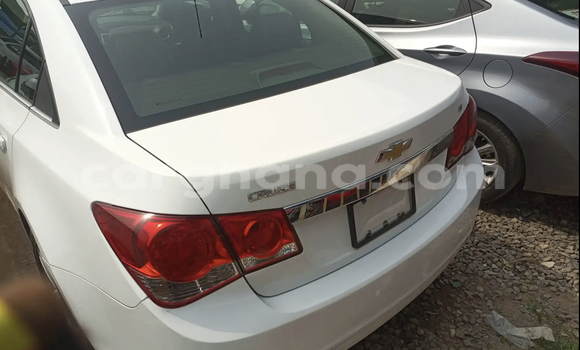 Buy Used Chevrolet Cruze White Car in Accra in Greater Accra Buy Used Chevrolet Cruze White Car in Accra in Greater Accra