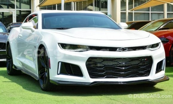Sayi Imported Chevrolet Camaro White Mota in Import - Dubai a Ashanti Sayi Imported Chevrolet Camaro White Mota in Import - Dubai a Ashanti