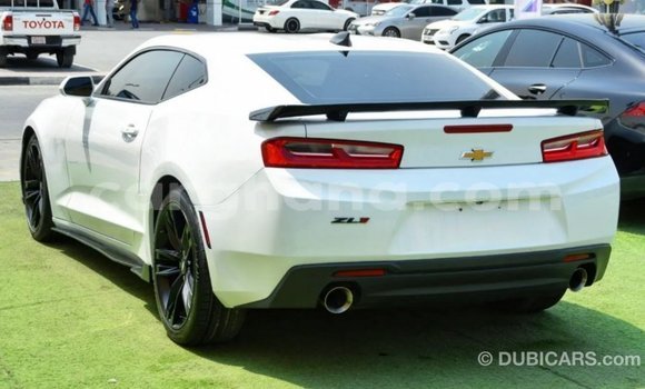 Sayi Imported Chevrolet Camaro White Mota in Import - Dubai a Ashanti Sayi Imported Chevrolet Camaro White Mota in Import - Dubai a Ashanti