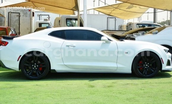 Sayi Imported Chevrolet Camaro White Mota in Import - Dubai a Ashanti Sayi Imported Chevrolet Camaro White Mota in Import - Dubai a Ashanti