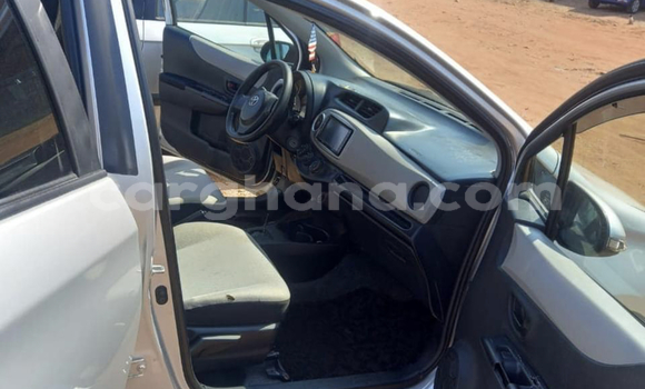 Ra Àlòkù Toyota Vitz Silver Ọkọ̀ in Accra ni Greater Accra Ra Àlòkù Toyota Vitz Silver Ọkọ̀ in Accra ni Greater Accra