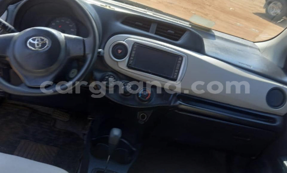 Ra Àlòkù Toyota Vitz Silver Ọkọ̀ in Accra ni Greater Accra Ra Àlòkù Toyota Vitz Silver Ọkọ̀ in Accra ni Greater Accra