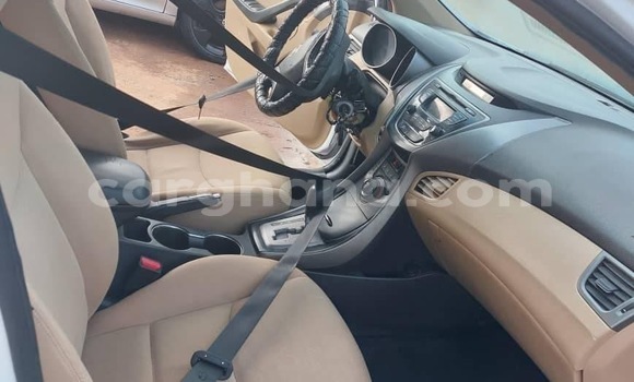 Sayi Na hannu Hyundai Elantra White Mota in Accra a Greater Accra Sayi Na hannu Hyundai Elantra White Mota in Accra a Greater Accra